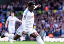 Brightons europeiske drøm knust av sent Leeds mål
