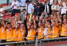 Hull City, som nettopp rykket opp til Premier League må selge – eller møte sanksjoner