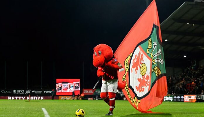 Wrexham maskott