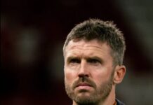 Advarer Manchester United mot å trykke på panikk-knappen